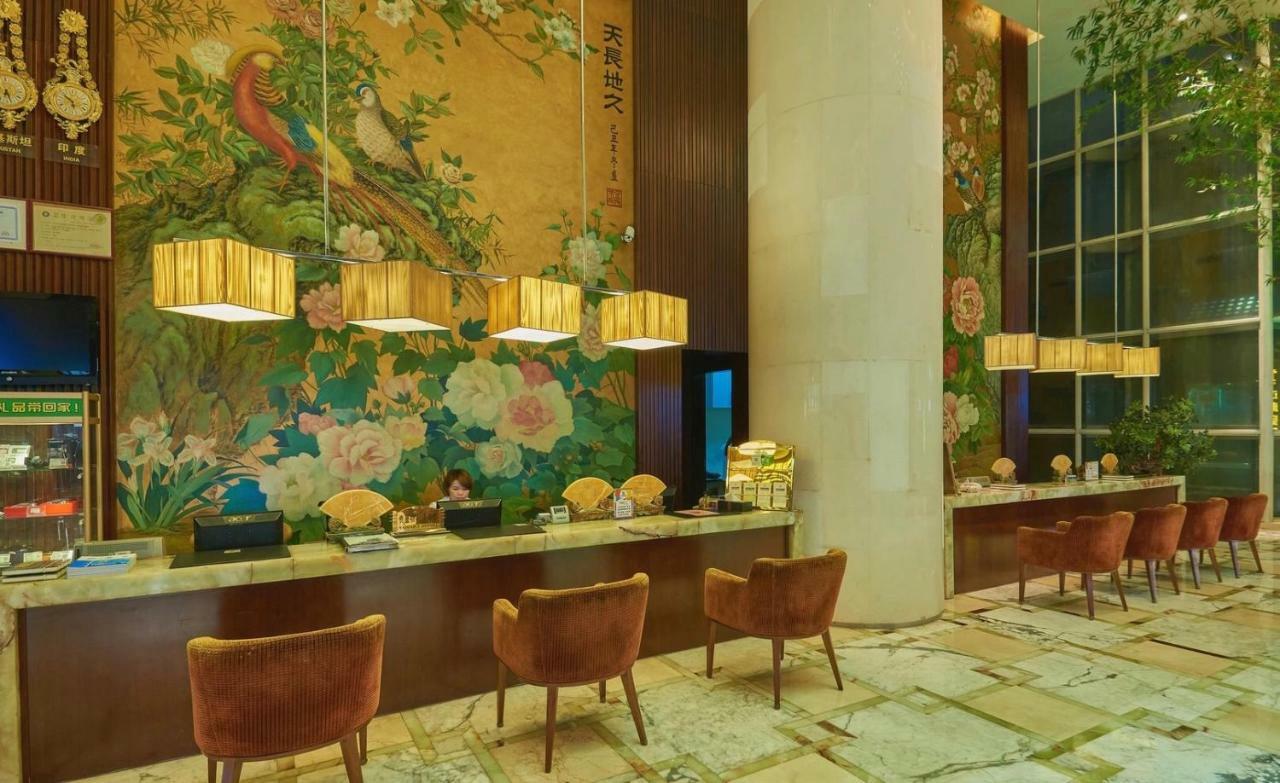 King Royal Hotel Yunfu Exterior foto
